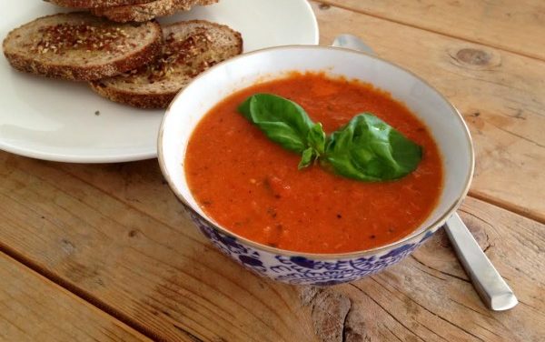 Tomaten-paprikasoep