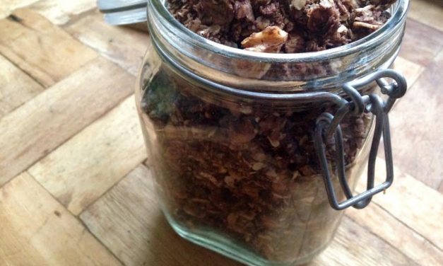 Zelfgemaakte  vegan granola