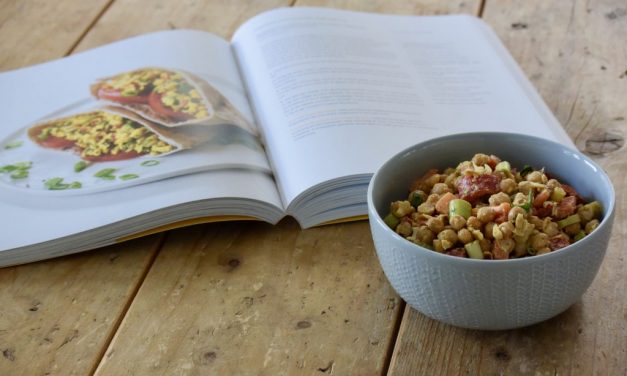 Kookboek she glows + kikkererwtensalade met kerrie