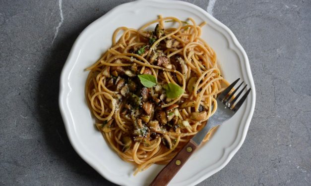 Spaghetti met champignons en knoflook