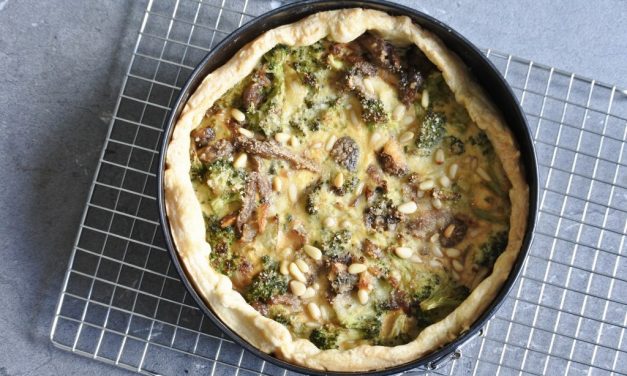 Vegetarische quiche met broccoli