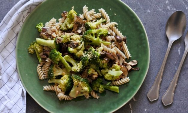 Pasta met broccoli en champignons