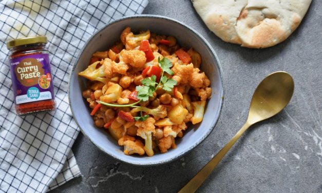 Rode curry met bloemkool