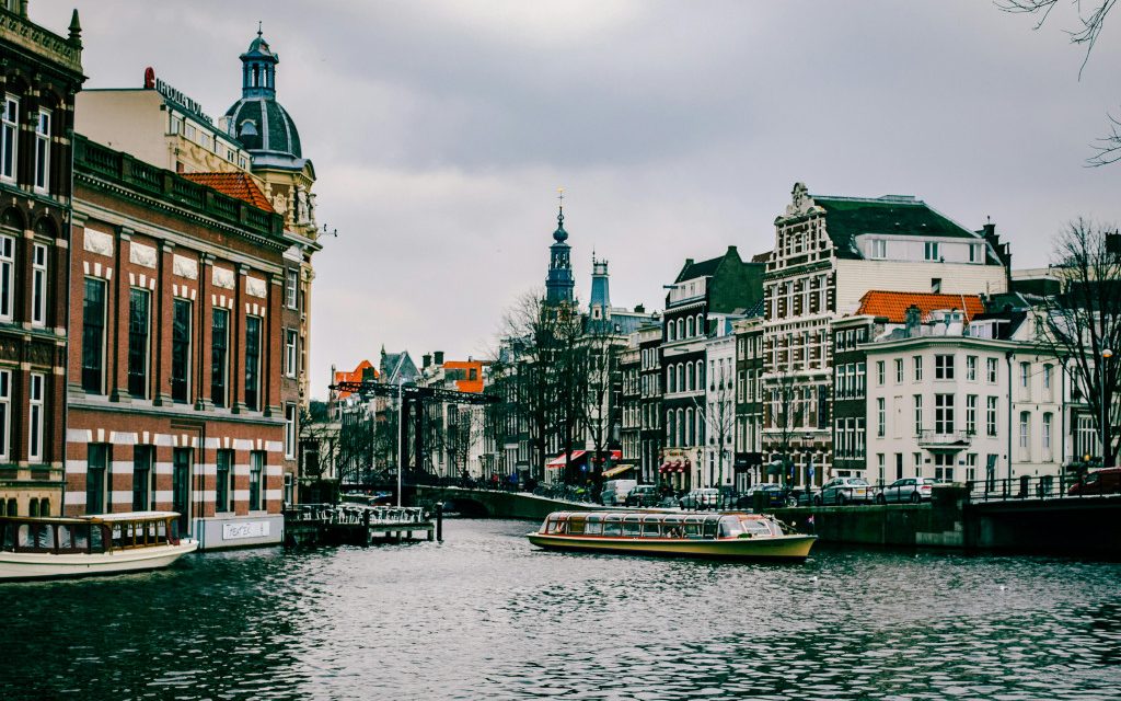 Ultiem ontspannen: een avond op de Amsterdamse grachten