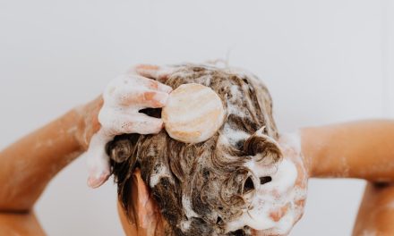 Dit zijn 4 dingen waarop je moet letten wanneer je shampoo koopt