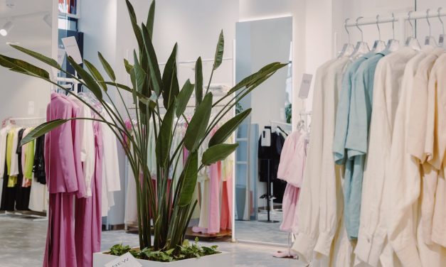 Zo stel je stap voor stap een duurzame garderobe samen